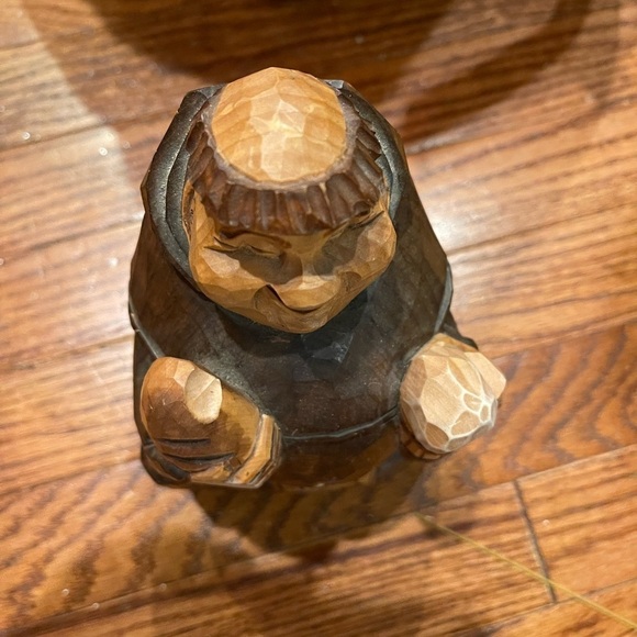 Carved Wood Monk With Ale And Bread & Sitting On A Keg - Picture 9 of 9